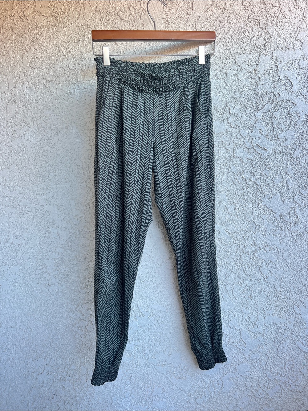 Athleta Black & Green Herringbone Jogger Pants